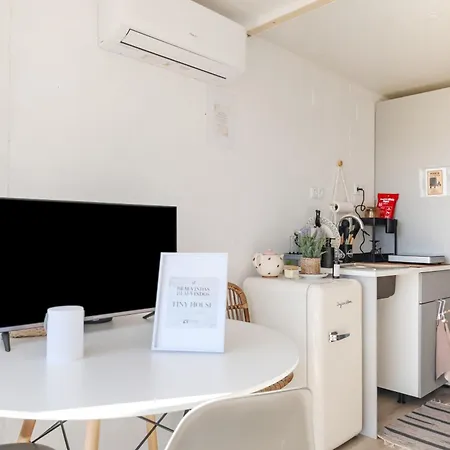Tiny House *